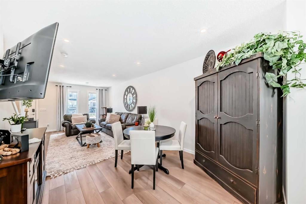 312 Cranbrook - Thumbnail 7