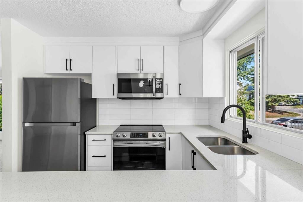 6267 Silver Springs - Thumbnail 7