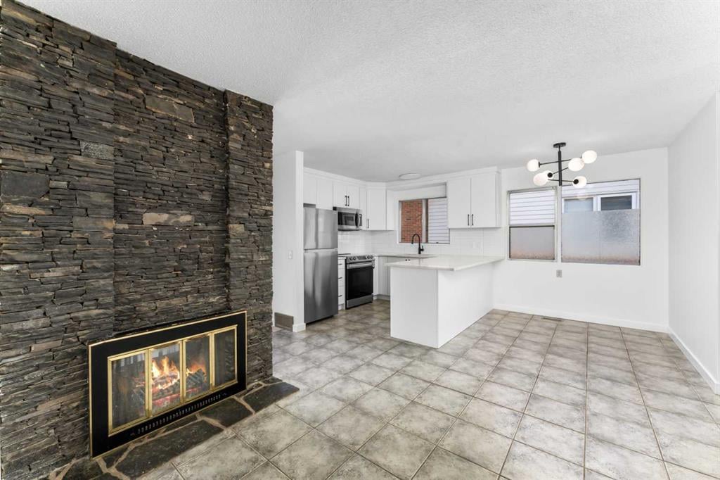 6267 Silver Springs - Thumbnail 5