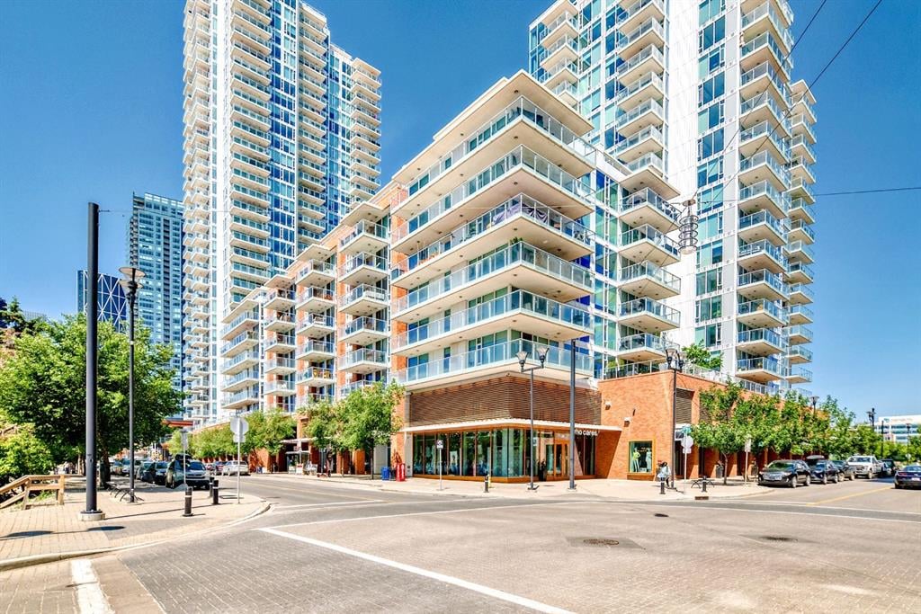 519 Riverfront - Thumbnail 1