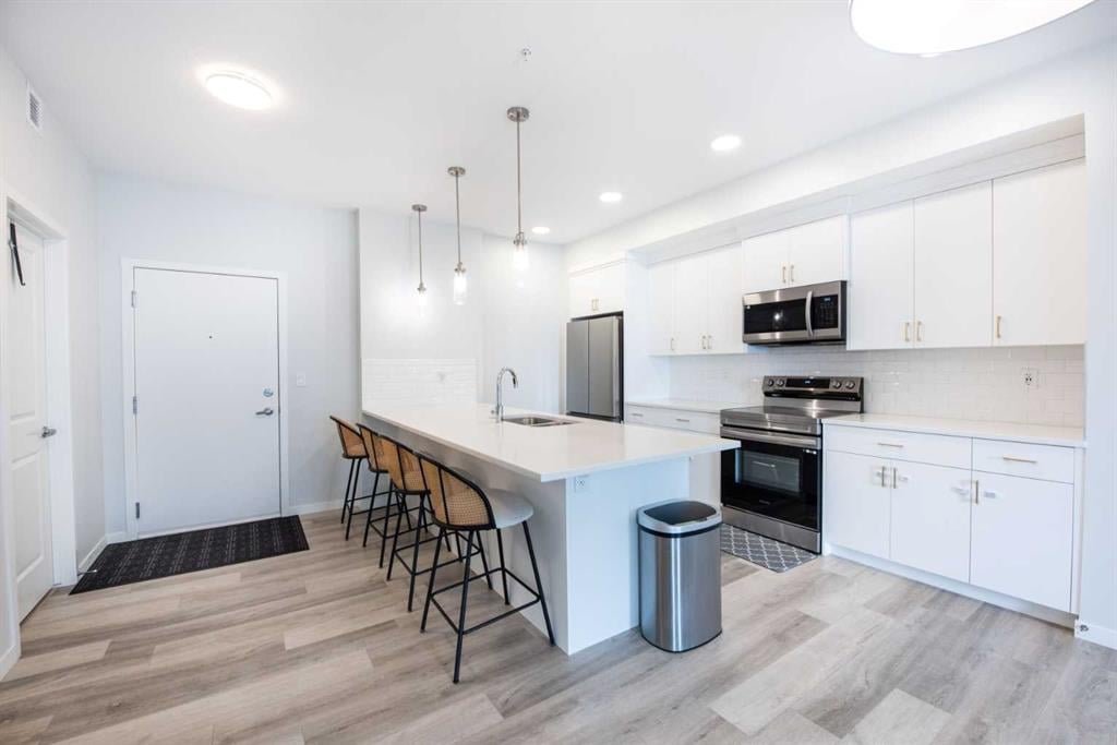 220 Seton - Thumbnail 1