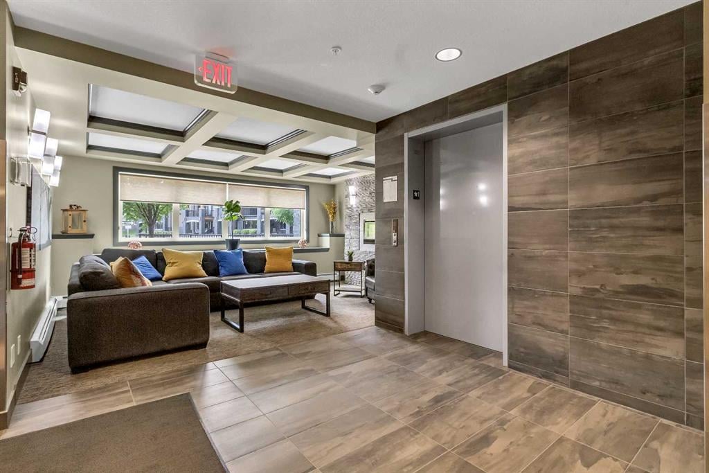 402 Kincora Glen - Thumbnail 2