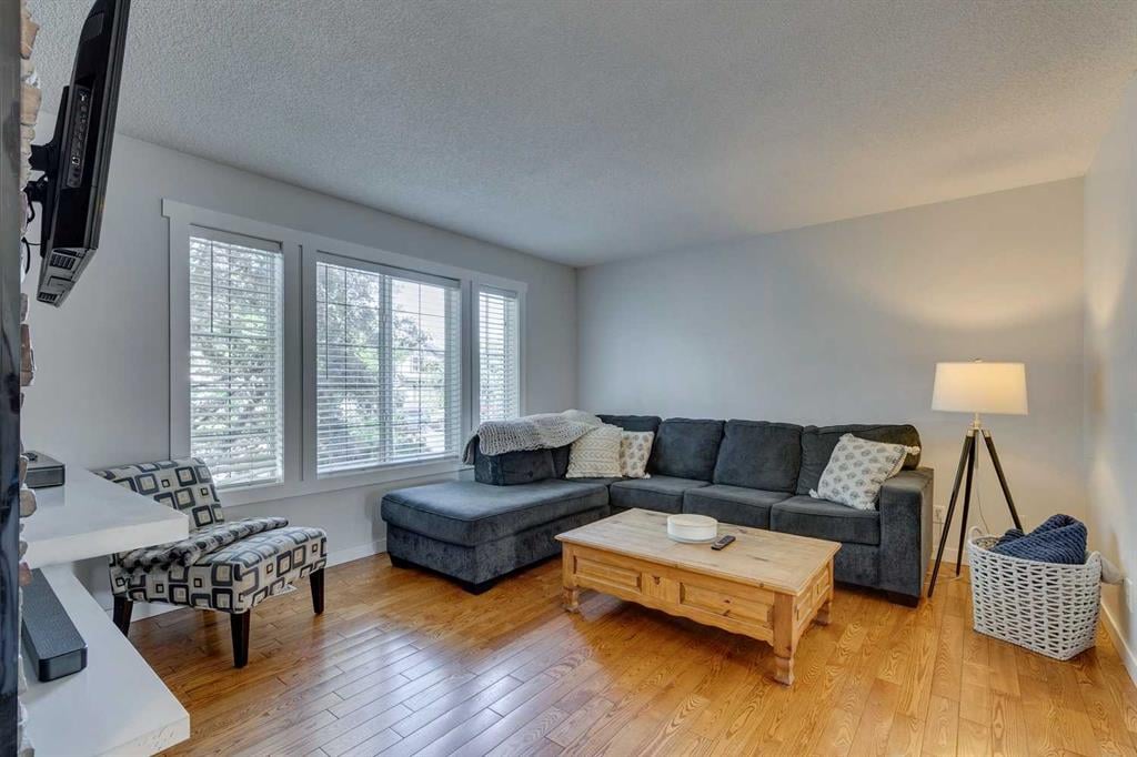 1039 Everridge - Thumbnail 8