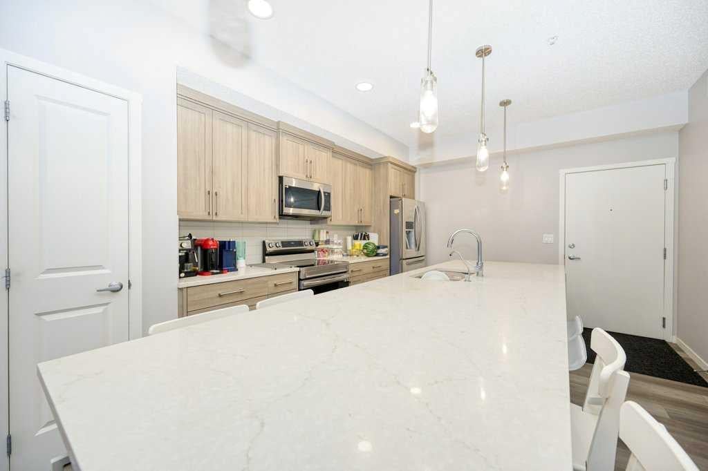 80 Carrington - Thumbnail 4