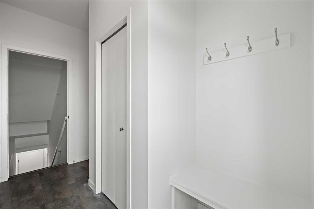 685 Livingston - Thumbnail 5