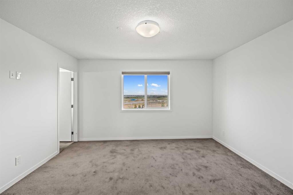 685 Livingston - Thumbnail 6