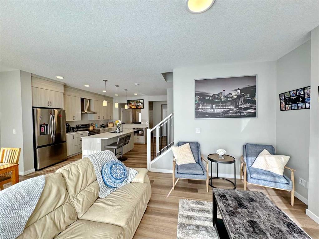 792 Creekstone - Thumbnail 3