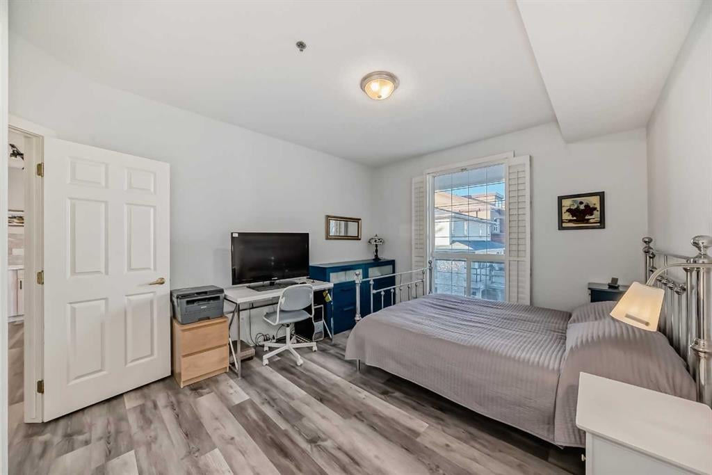 3412 Parkdale - Thumbnail 3