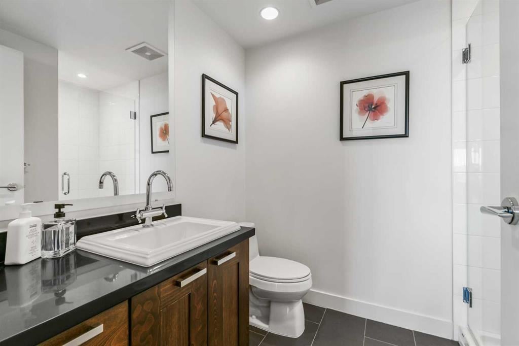 222 Riverfront - Thumbnail 6