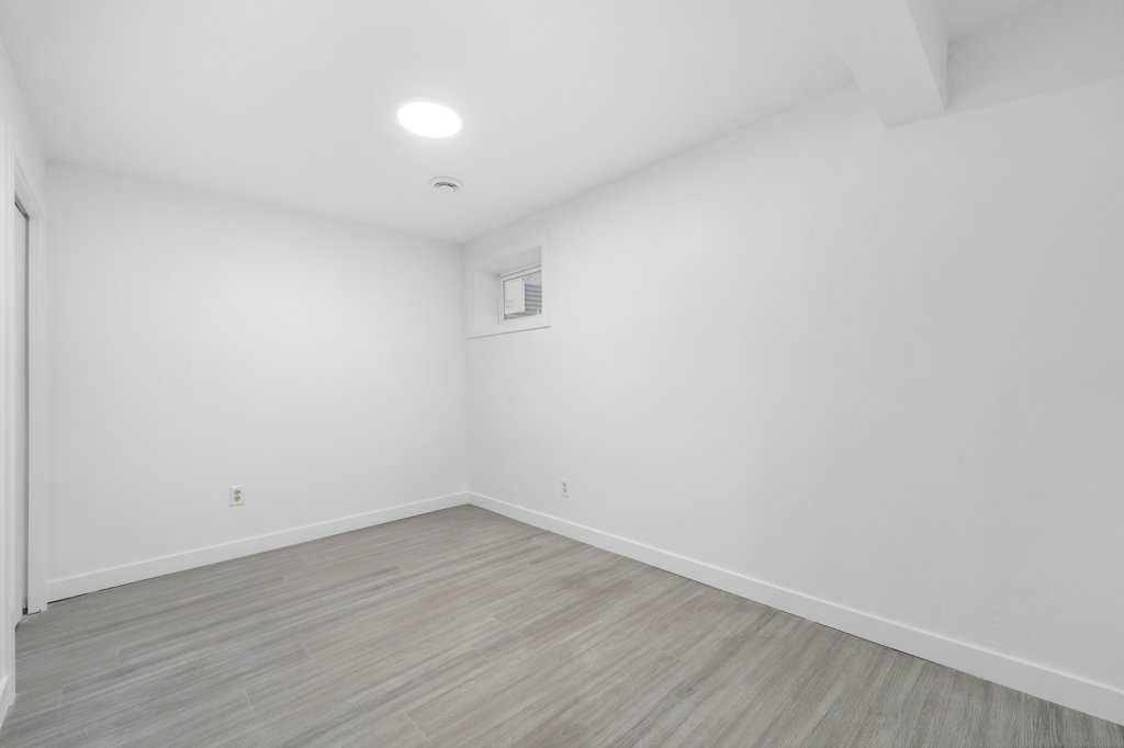 361 Martinwood - Thumbnail 2