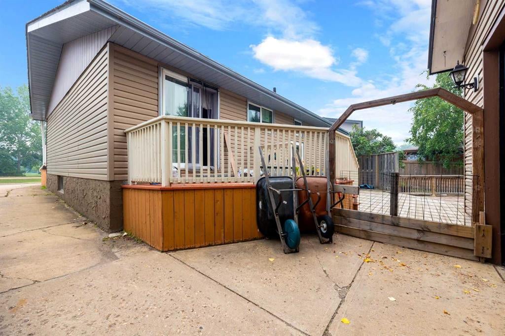 109 Hillcrest - Thumbnail 8