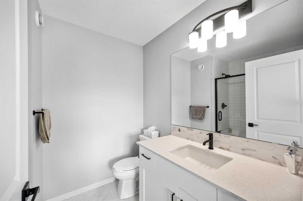 180 Rowmont - Thumbnail 3