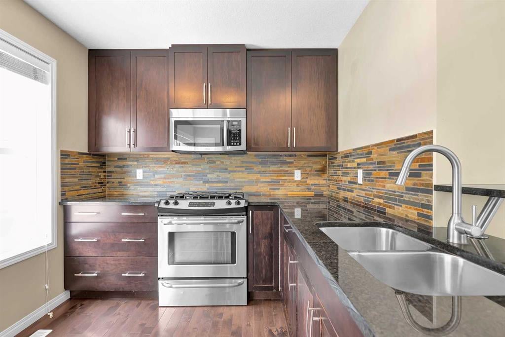923 Cranford - Thumbnail 4