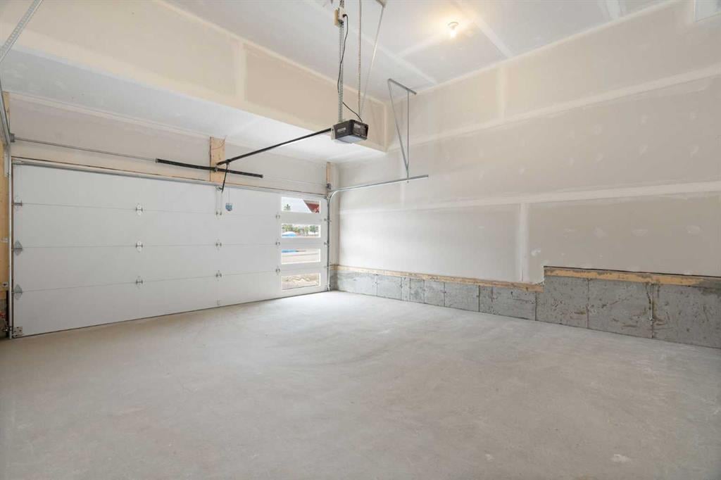 262 West Grove - Thumbnail 4
