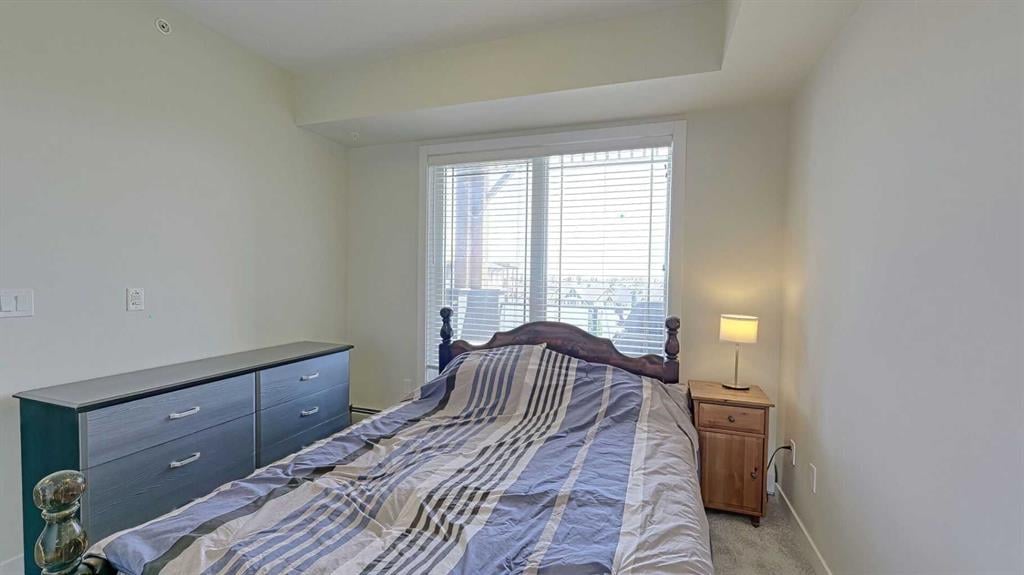 300 Auburn Meadows - Thumbnail 2