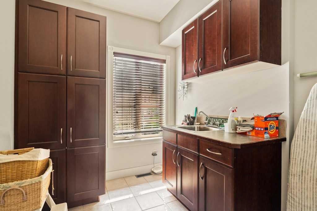 2421 Erlton - Thumbnail 7