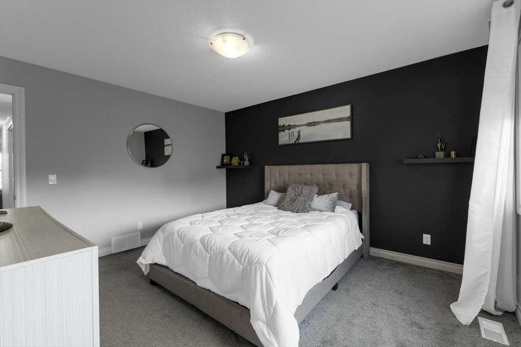209 Evanspark - Thumbnail 3