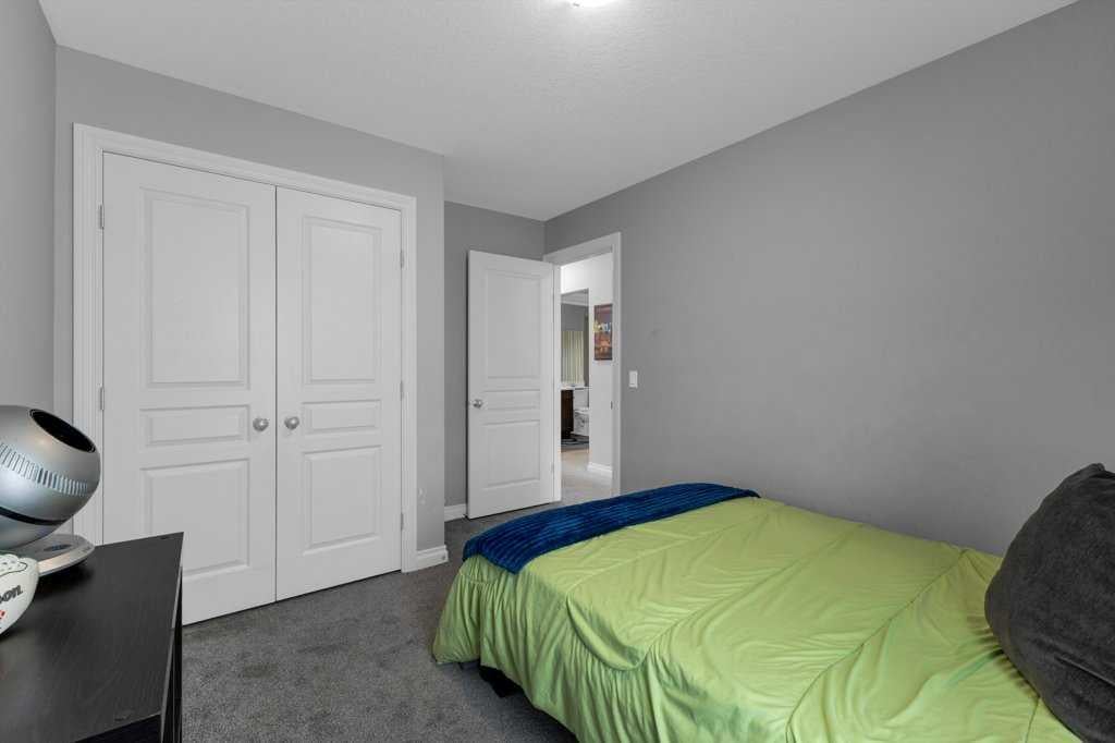 209 Evanspark - Thumbnail 2