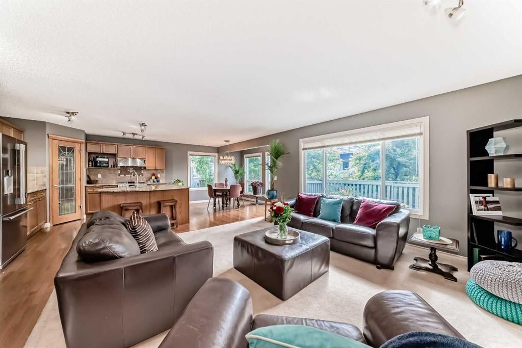 73 Crestmont - Thumbnail 8