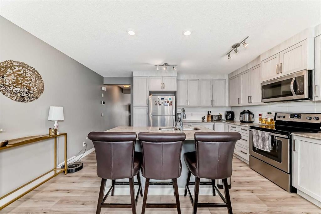528 Sage Hill - Thumbnail 8