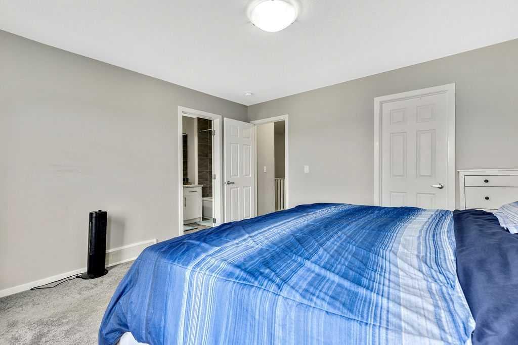 171 Carringham - Thumbnail 3