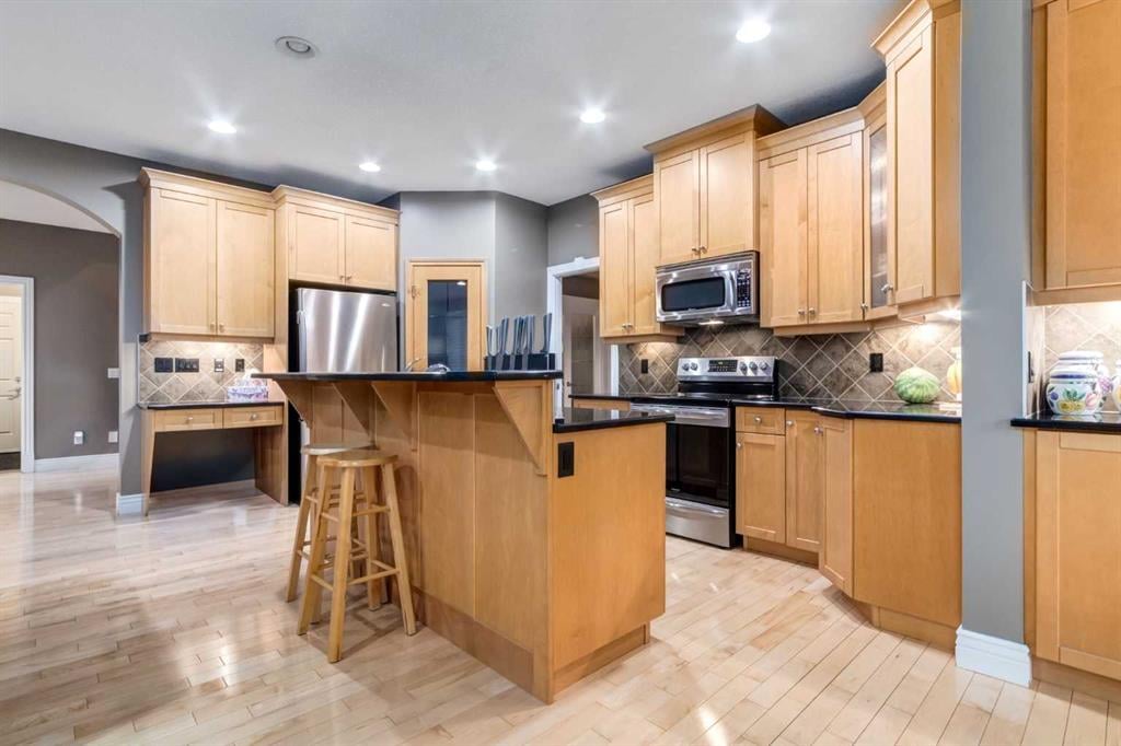 207 Tuscany Glen - Thumbnail 7