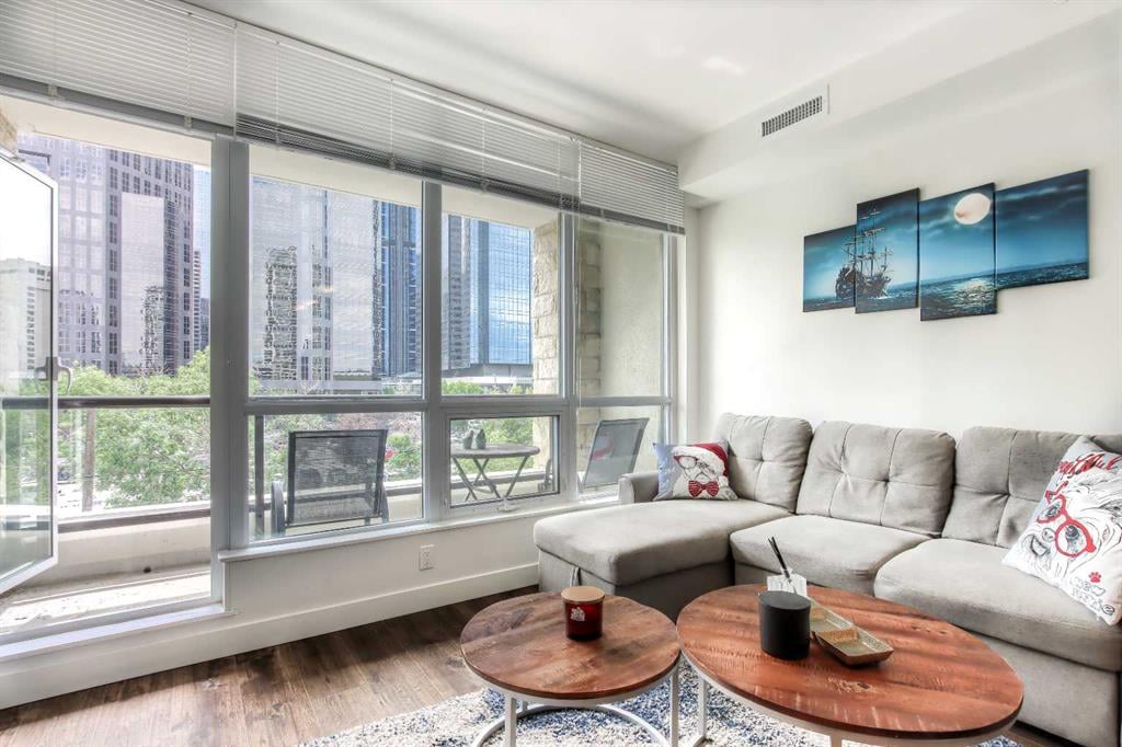 222 Riverfront - Thumbnail 5
