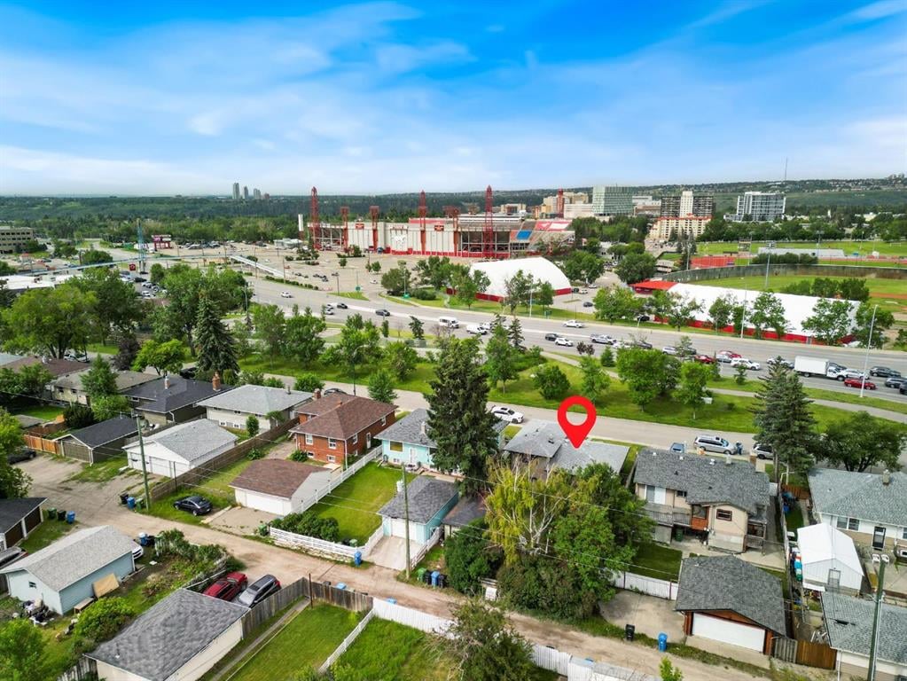 2472 Capitol Hill - Thumbnail 2