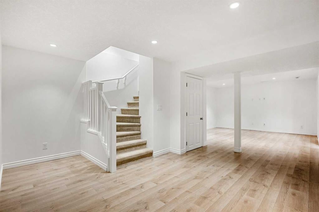 120 Prestwick - Thumbnail 3