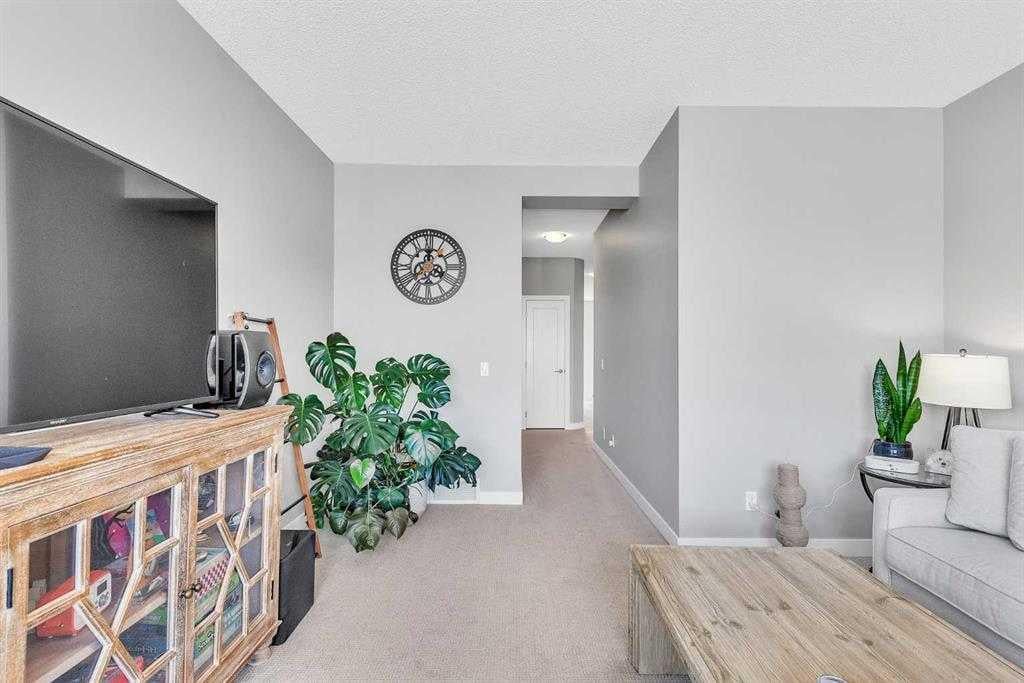 333 Walgrove - Thumbnail 4