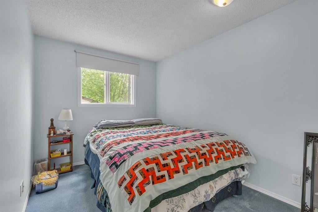 218 Pinemeadow - Thumbnail 2