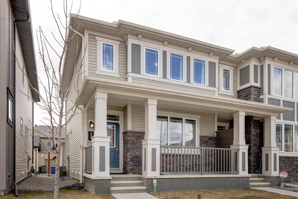 324 Carrington - Thumbnail 1