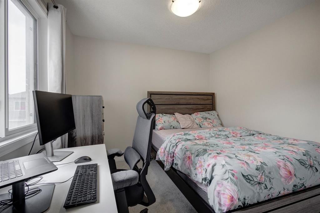 324 Carrington - Thumbnail 7