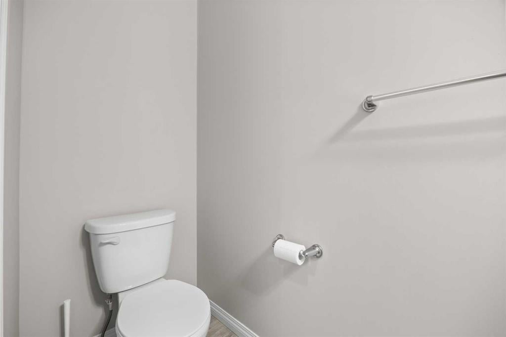 82 Howse - Thumbnail 7