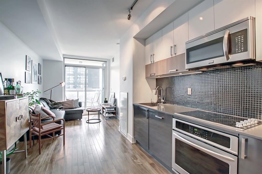 550 Riverfront - Thumbnail 8
