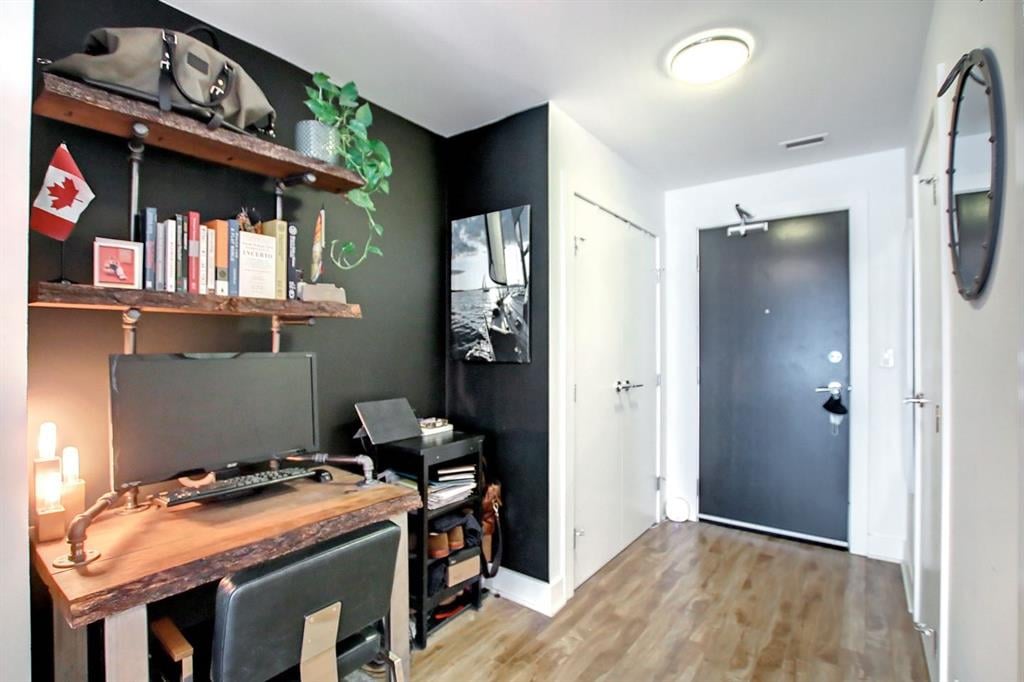 550 Riverfront - Thumbnail 5