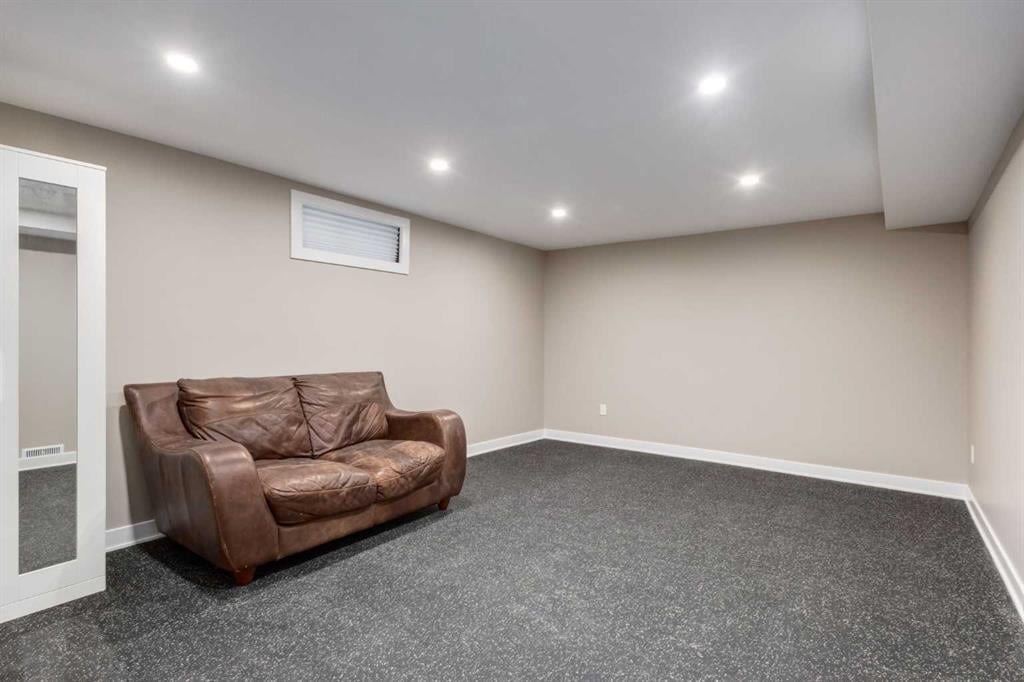 534 Cantrell - Thumbnail 2