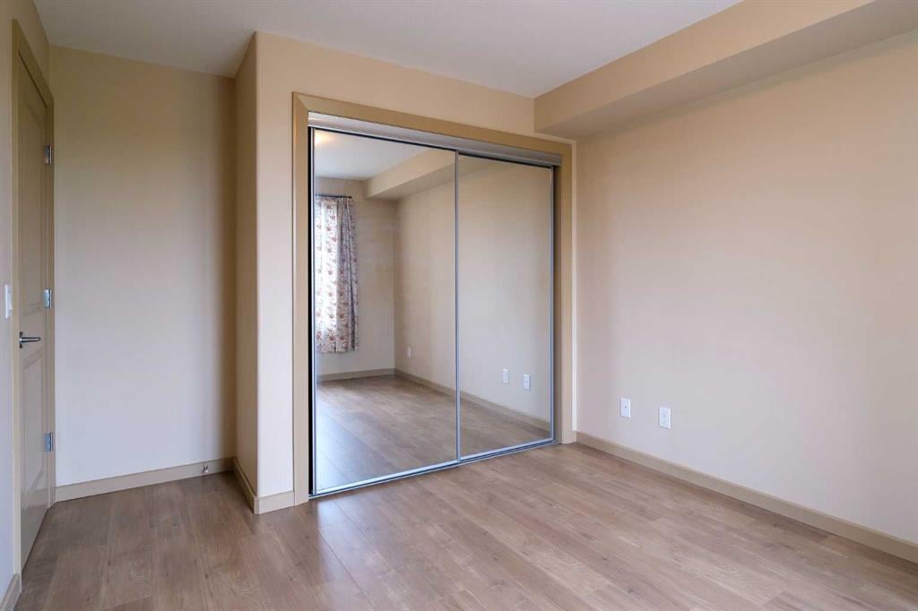 310 Mckenzie Towne - Thumbnail 8