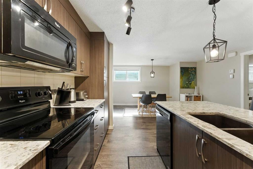 927 Auburn Bay - Thumbnail 6