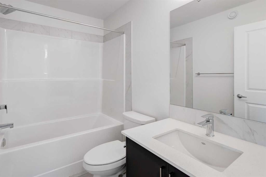 905 Livingston - Thumbnail 3