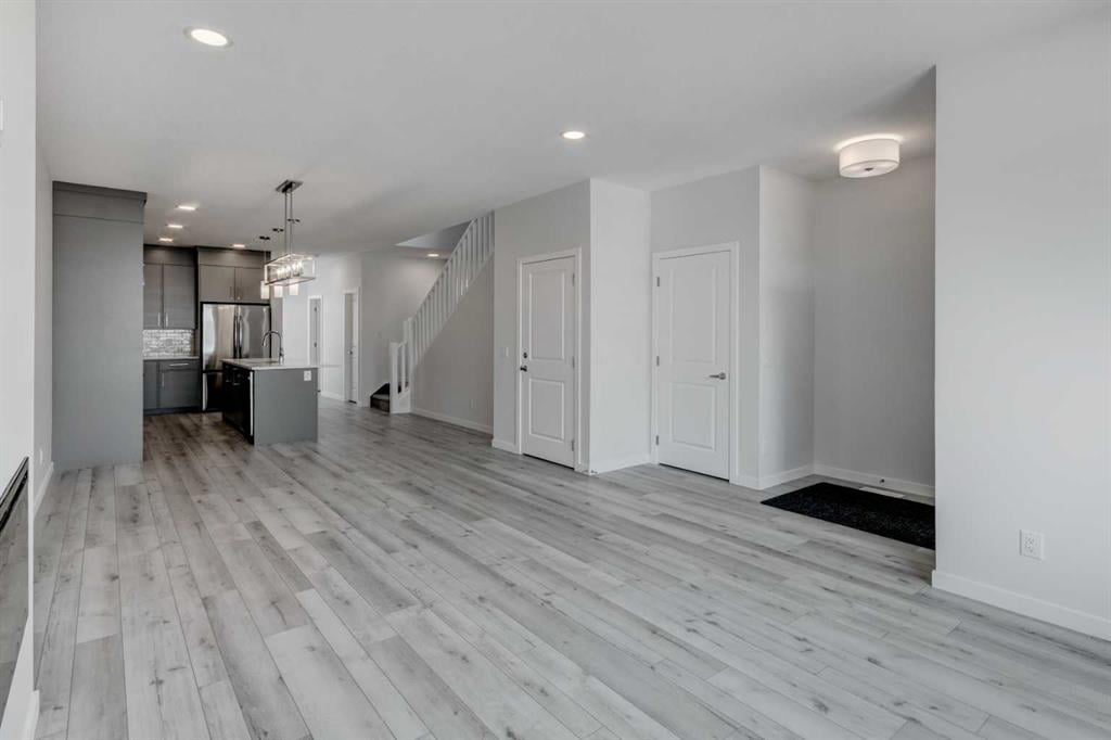 909 Livingston - Thumbnail 5