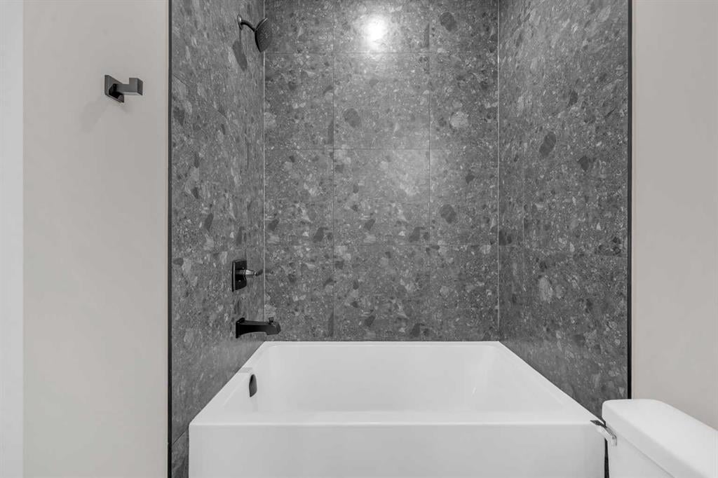 8114 Bowness - Thumbnail 5