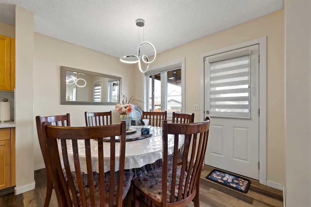 213 Saddlecrest - Thumbnail 8