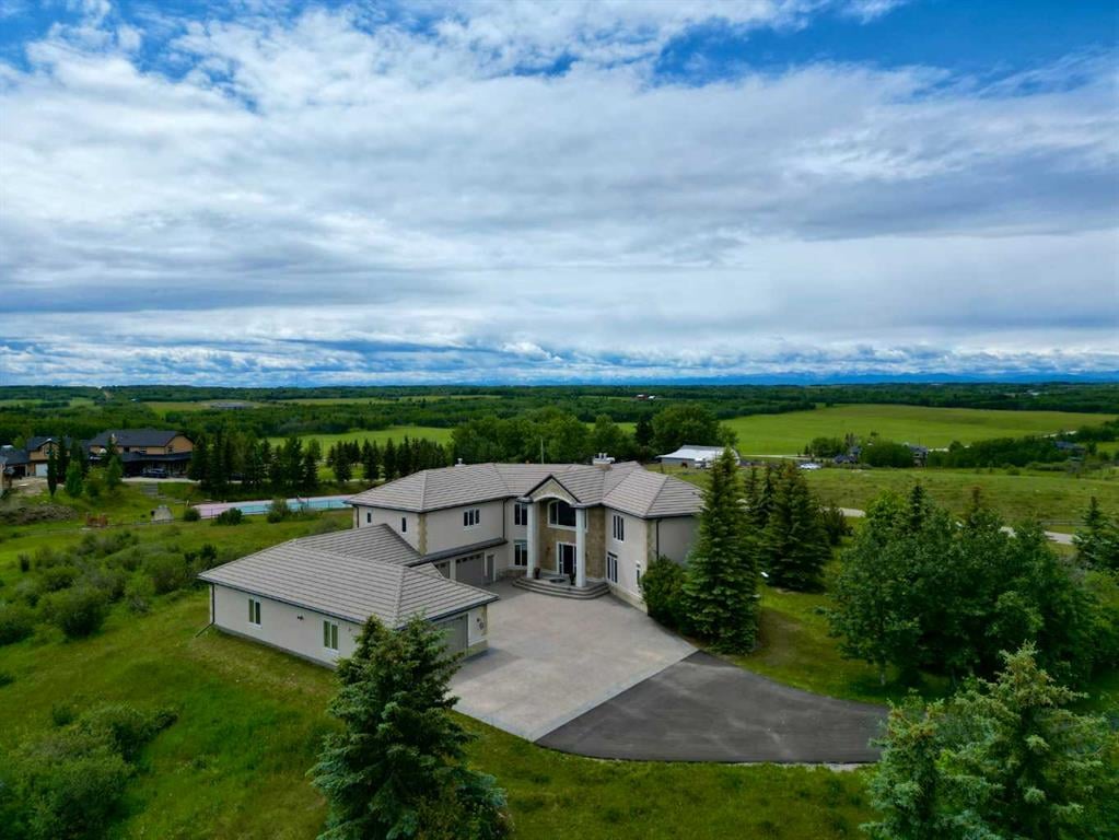 262060 Range Road 33 - Thumbnail 1