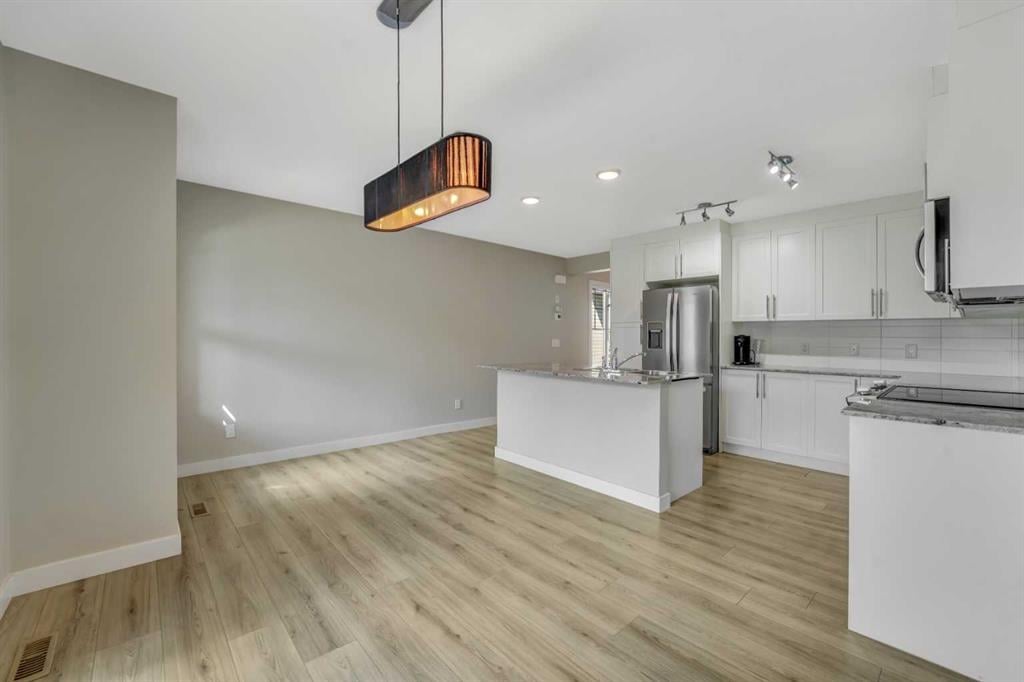 130 Sage Hill - Thumbnail 2