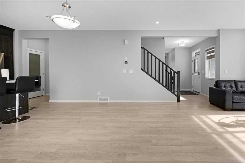93 Yorkville - Thumbnail 5
