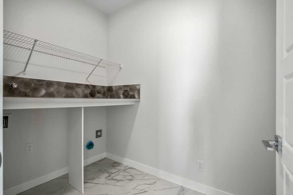 229 Creekstone - Thumbnail 6