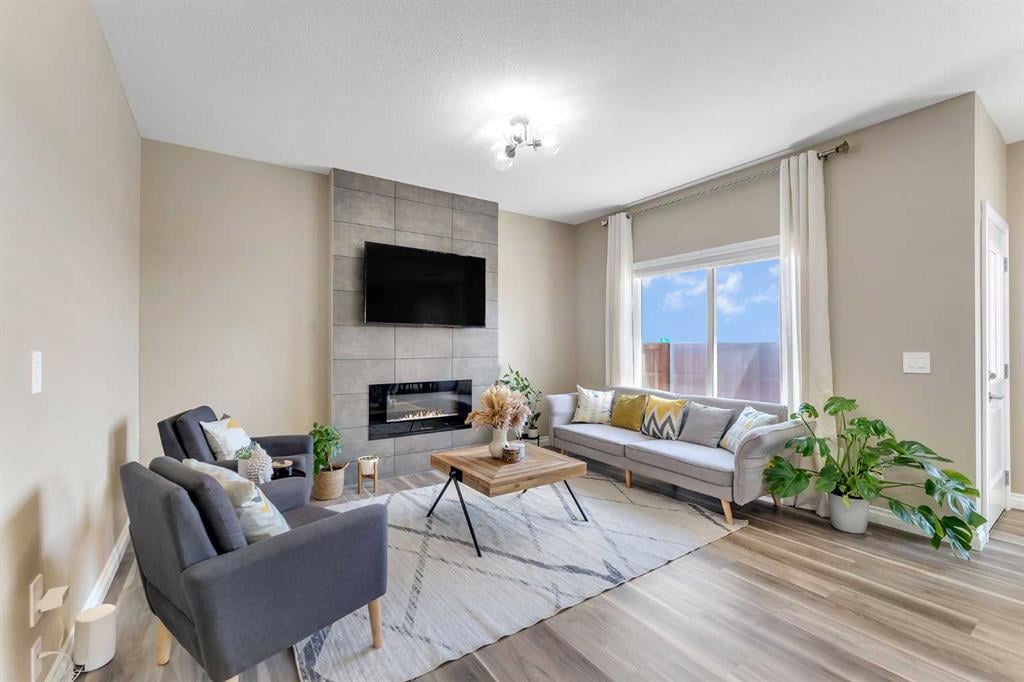 521 Corner Meadows - Thumbnail 3