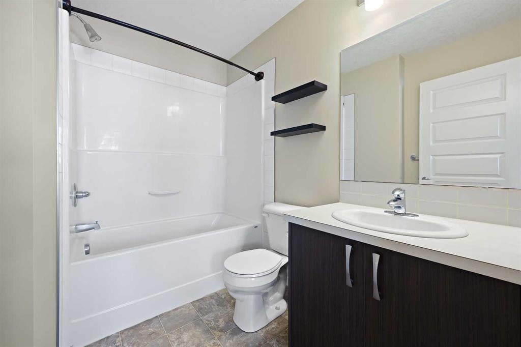 216 Auburn Bay - Thumbnail 7