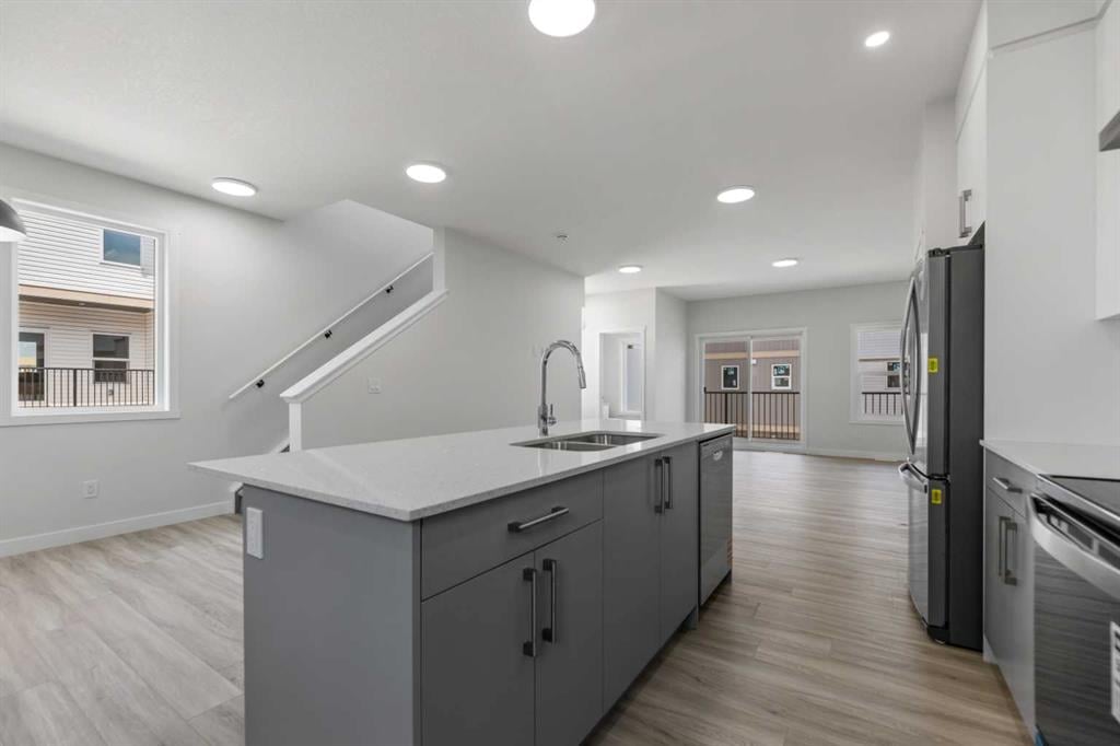 90 Corner Meadows - Thumbnail 3